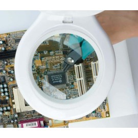 LUPA ARTICULADA CON LUZ Foto: HRV1209-4